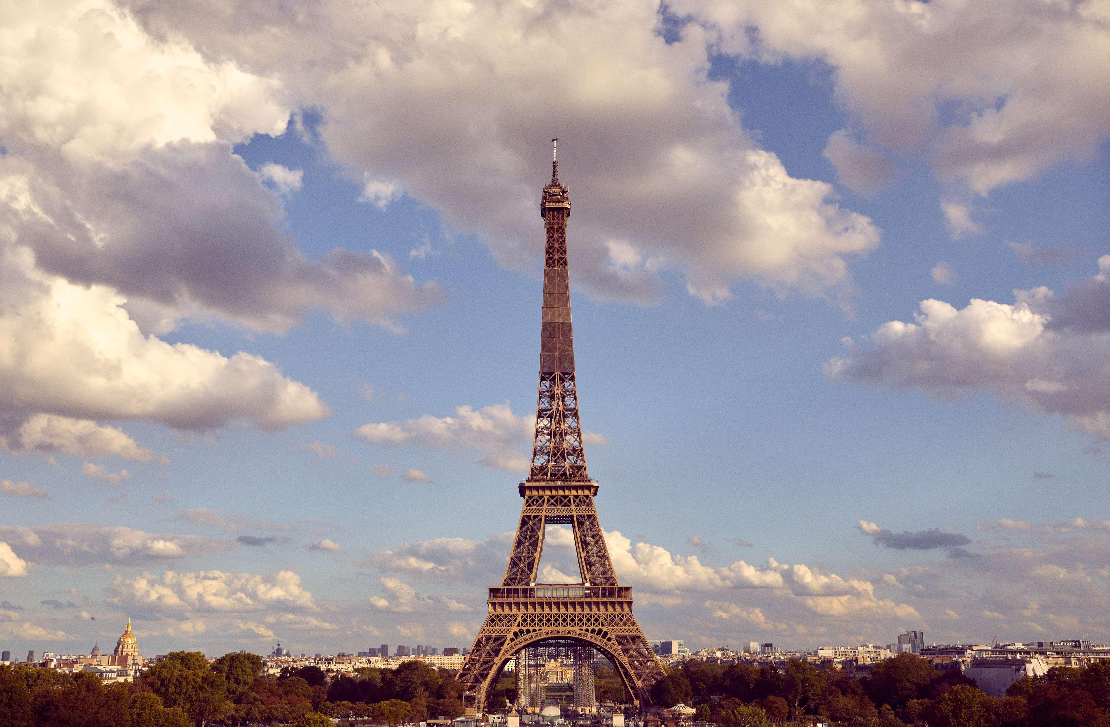 Готель Plaza Tour Eiffel Париж Екстер'єр фото